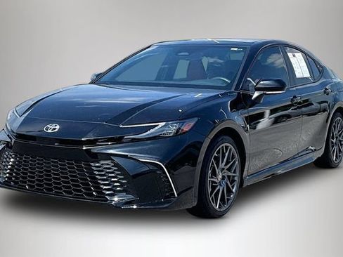 Used 2025 Toyota Camry XSE FWD image 2