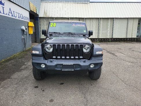 Used 2020 Jeep Wrangler Sport AWD/4WD image 4