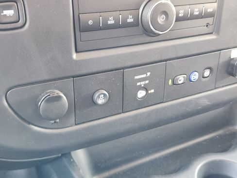 New 2025 Chevrolet Express 3500 w/ Power Convenience Package image 23