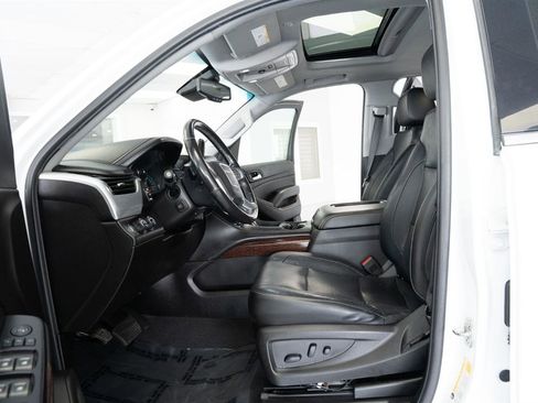 Used 2019 GMC Yukon XL SLT image 14