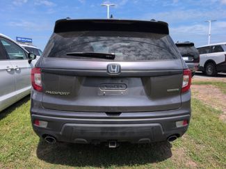 Used 2019 Honda Passport Touring video 3