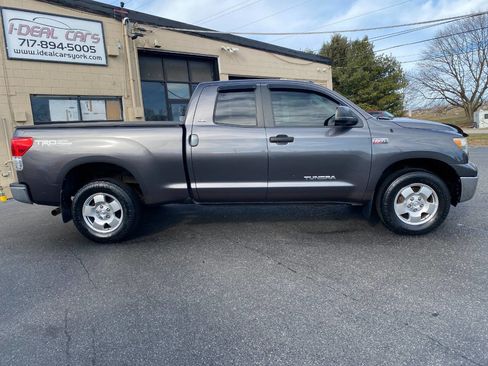 Used 2012 Toyota Tundra 4x4 Double Cab image 2