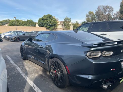 Used 2019 Chevrolet Camaro SS image 5