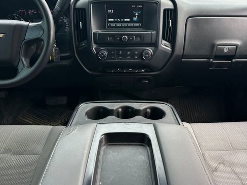 Used 2018 Chevrolet Silverado 1500 Custom RWD image 4