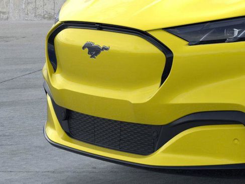 New 2025 Ford Mustang Mach-E Premium image 17