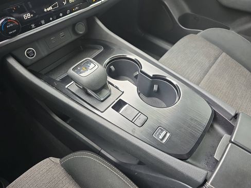 Used 2023 Nissan Rogue SV FWD image 23