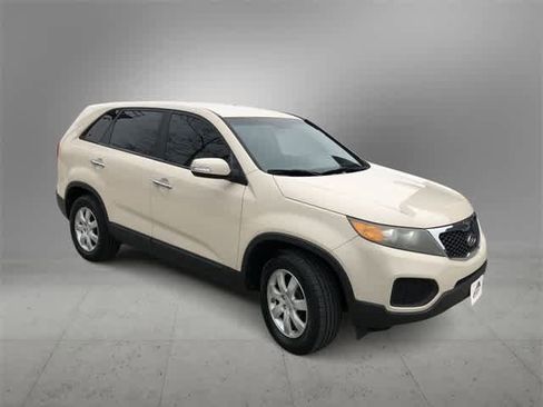 Used 2011 Kia Sorento LX image 8