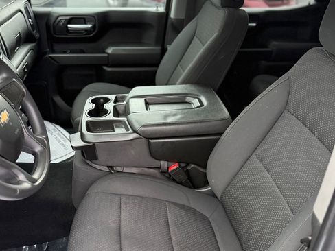Used 2022 Chevrolet Silverado 1500 Custom image 35