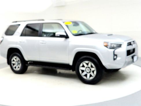 Certified 2024 Toyota 4Runner TRD Off-Road Premium image 7