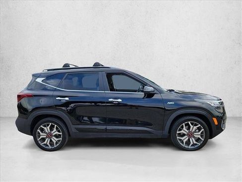 Used 2022 Kia Seltos SX w/ Sunroof Package AWD/4WD image 4