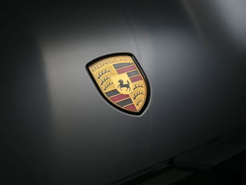 New 2026 Porsche Macan image 13