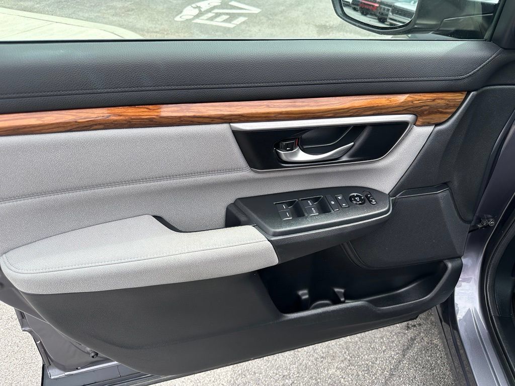 Used 2017 Honda CR-V EX image 11