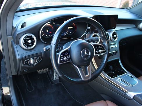 Used 2022 Mercedes-Benz GLC 300 GLC 300 image 42