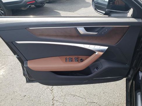 Used 2024 Audi A6 Premium Plus w/ Premium Plus Package image 10