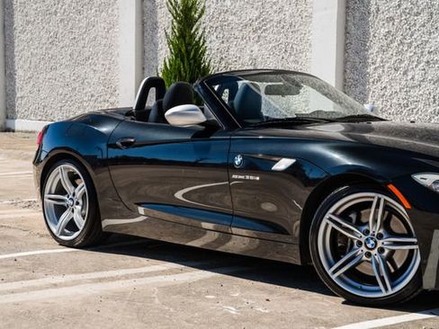 Used 2012 BMW Z4 sDrive35is image 37