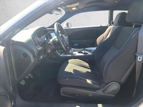Used 2015 Dodge Challenger R/T w/ Quick Order Package 22B R/T RWD image 10