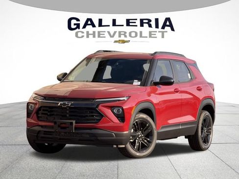 New 2026 Chevrolet TrailBlazer LT w/ Midnight Edition FWD image 2