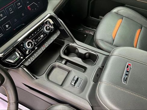 Used 2024 GMC Sierra 2500 AT4 w/ AT4 Premium Plus Package AWD/4WD image 20