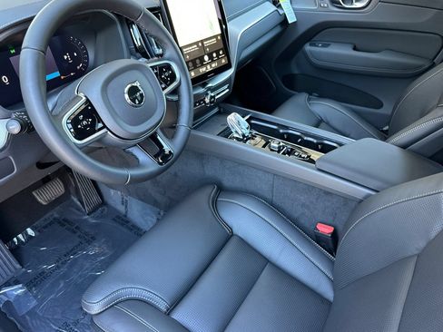 New 2026 Volvo XC60 B5 Ultra w/ Climate Package AWD/4WD image 9