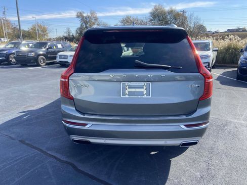 Used 2017 Volvo XC90 T8 Inscription w/ Vision Package image 8