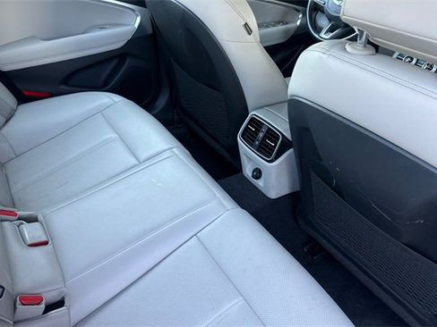 Used 2023 Genesis G70 2.0T image 17