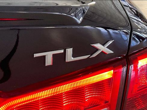 Used 2018 Acura TLX V6 w/ Advance Package FWD image 30