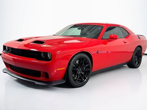 Used 2023 Dodge Challenger SRT Hellcat w/ Driver Convenience Group image 1