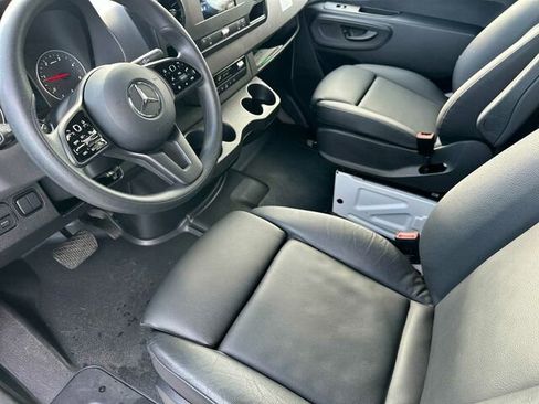Used 2024 Mercedes-Benz Sprinter 2500 image 11