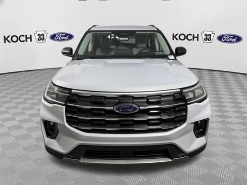 New 2026 Ford Explorer Active w/ Active Comfort Package AWD/4WD image 2