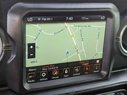 Used 2020 Jeep Gladiator Overland AWD/4WD image 21