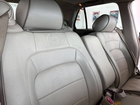 Used 2005 Cadillac De Ville w/ Limited Edition Package image 21