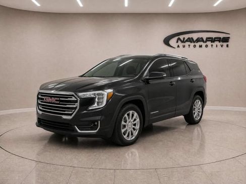 Used 2024 GMC Terrain SLT FWD image 3