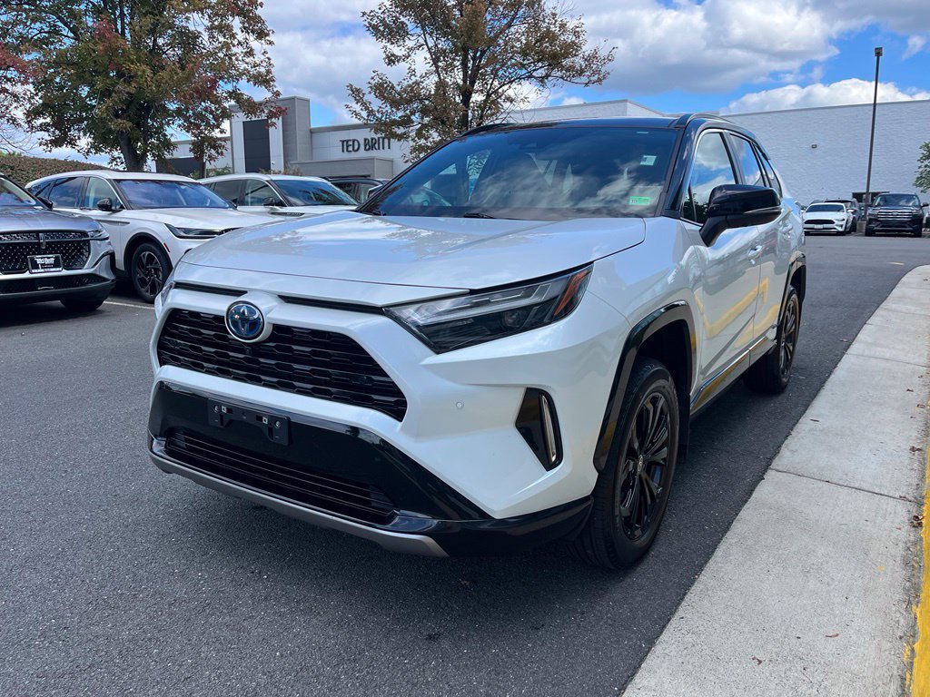 Used 2024 Toyota RAV4 XSE w/ Advanced Technology Package AWD/4WD image 3