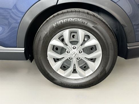 Used 2025 Honda CR-V LX image 11