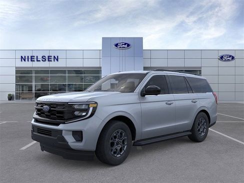 New 2025 Ford Expedition Active image 1