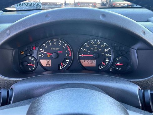 Used 2005 Nissan Frontier LE AWD/4WD image 13
