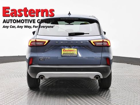Used 2023 Ford Escape Active w/ Tech Pack #1 AWD/4WD image 11