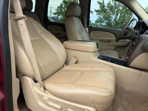 Used 2011 Chevrolet Tahoe LT w/ Texas Edition RWD image 7