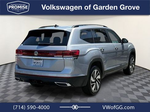 Used 2024 Volkswagen Atlas SE FWD image 7