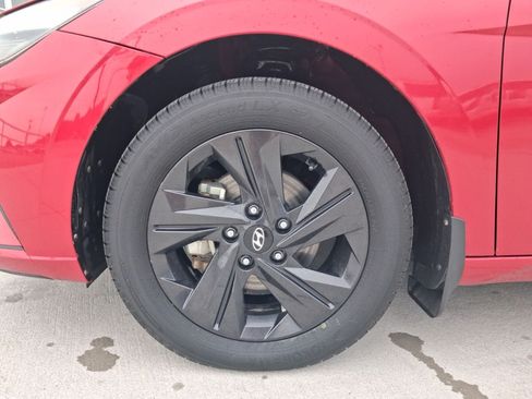 Used 2021 Hyundai Elantra SEL FWD image 10