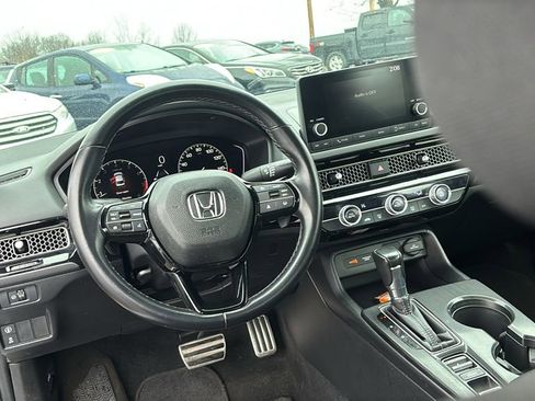 Used 2023 Honda Civic Sport image 13