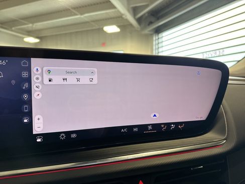 Used 2025 Buick Envision Preferred image 15