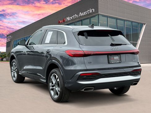 Certified 2025 Audi Q5 Premium w/ Convenience Package AWD/4WD image 9