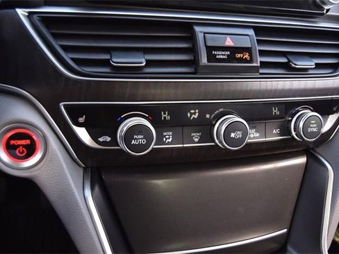 Used 2020 Honda Accord EX image 16