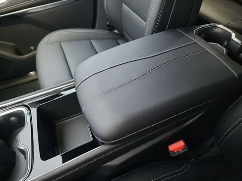 New 2026 Chevrolet Traverse LT w/ Sun and Wheel Package image 30