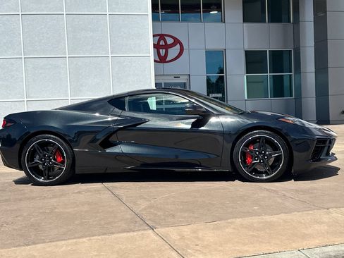 Used 2024 Chevrolet Corvette Stingray Coupe w/ 1LT RWD image 3