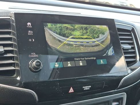Used 2022 Honda Pilot Touring image 15
