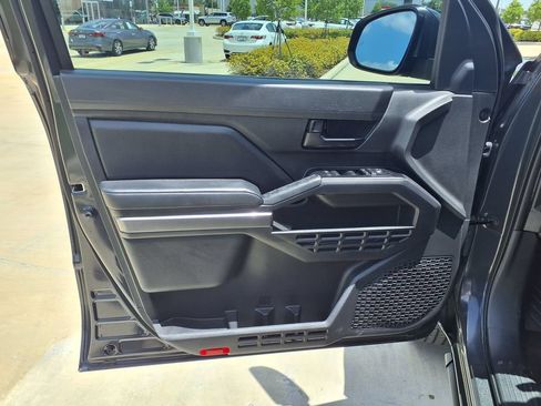 Used 2025 Toyota Tacoma SR5 RWD image 13