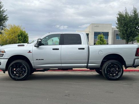 New 2026 RAM 2500 Big Horn AWD/4WD image 7