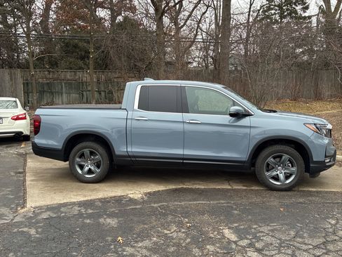 Used 2023 Honda Ridgeline RTL-E image 6